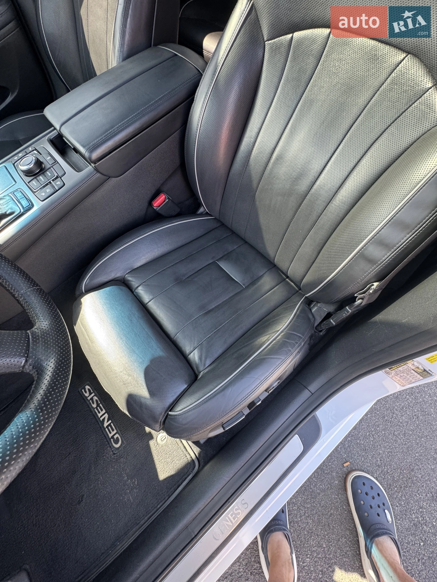 2015 Hyundai Genesis - мініатюра 27