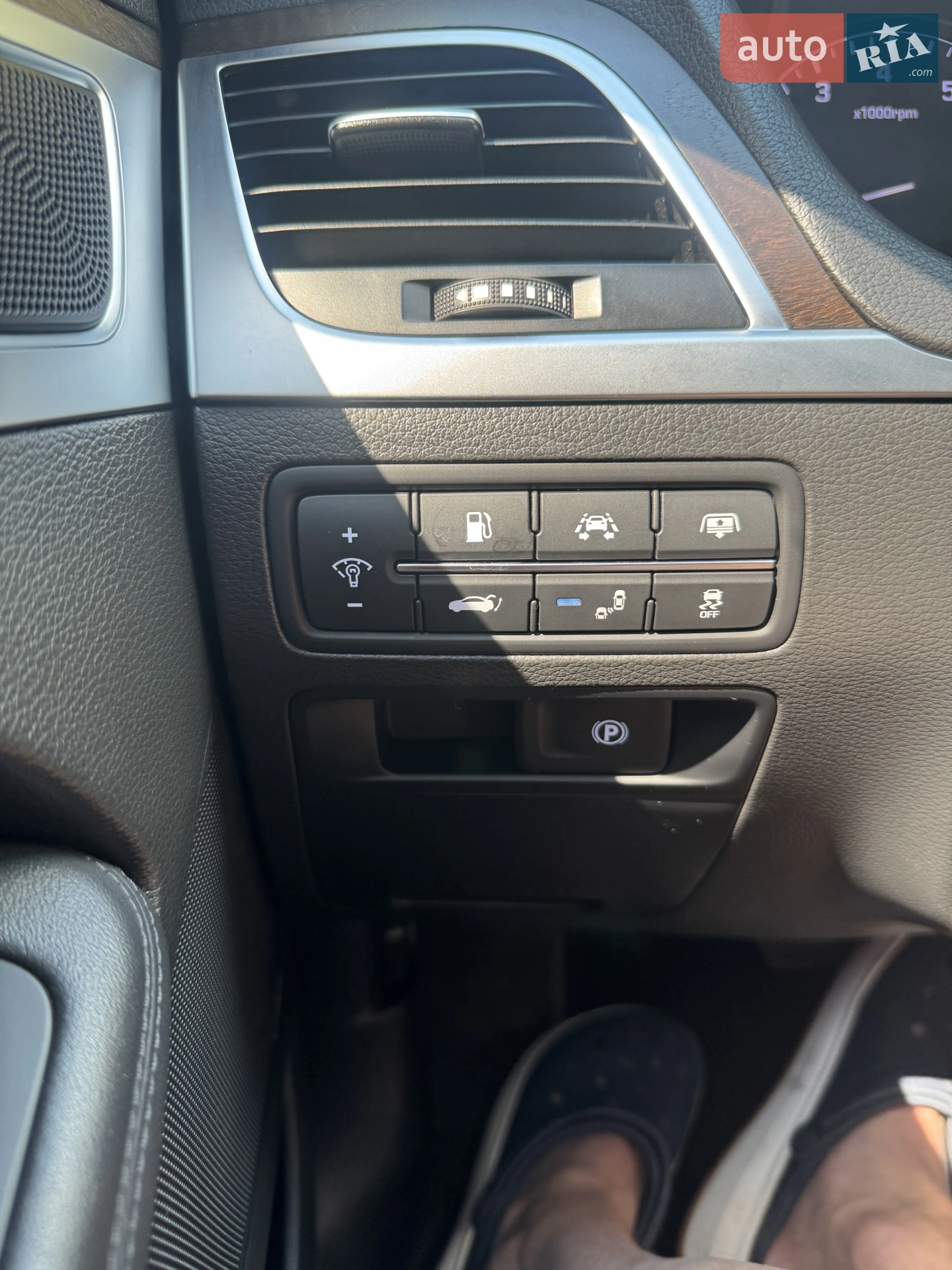 2015 Hyundai Genesis - мініатюра 23