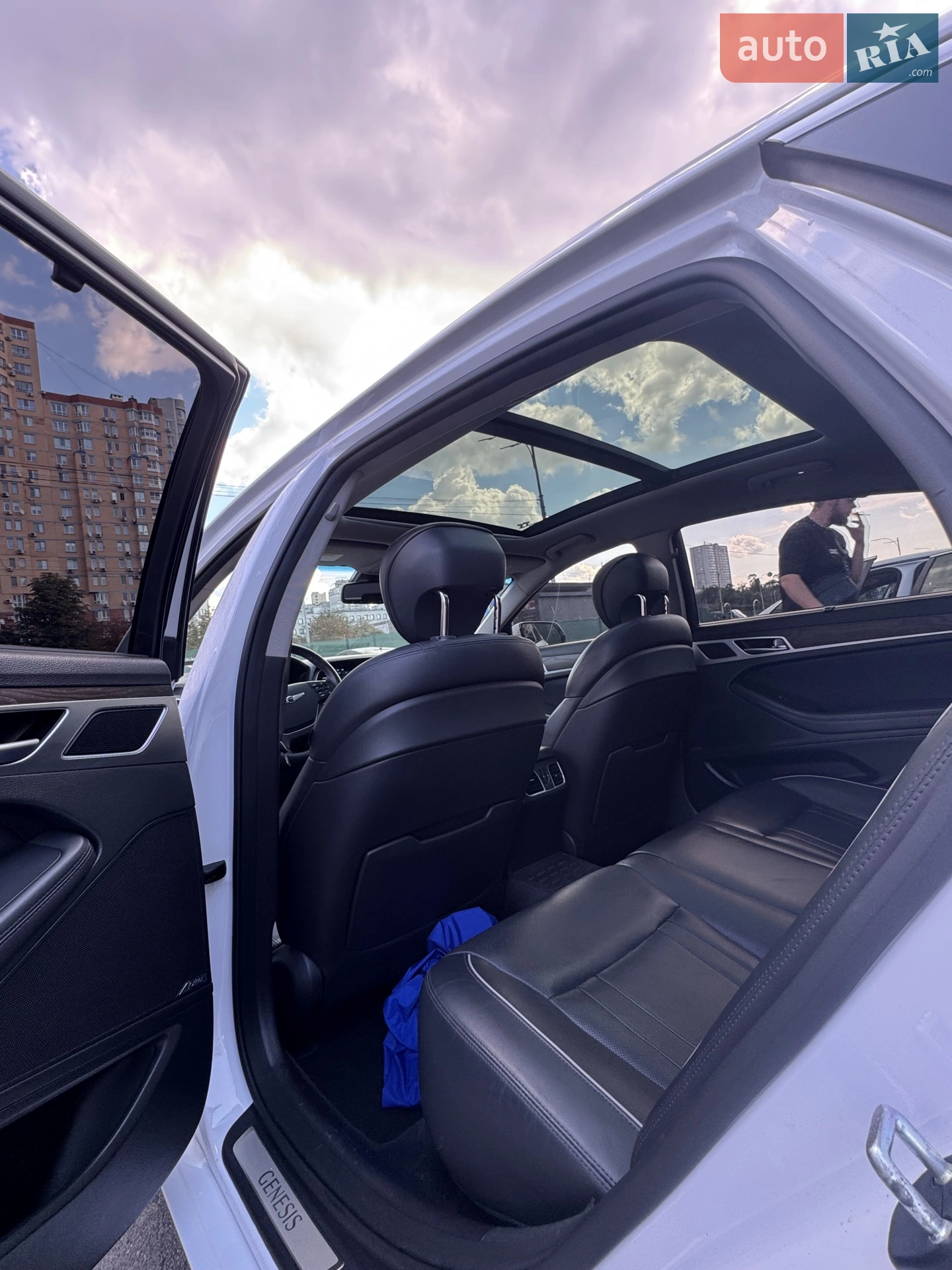 2015 Hyundai Genesis - мініатюра 30