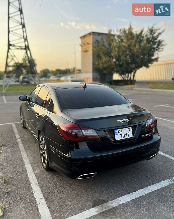 Седан Hyundai Genesis 2011 в Киеве