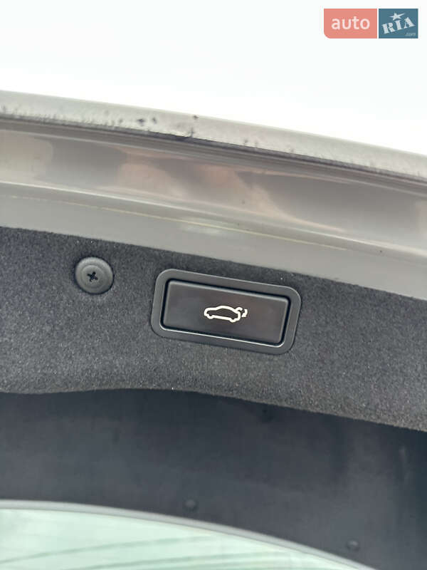 Седан Hyundai Genesis 2008 в Киеве
