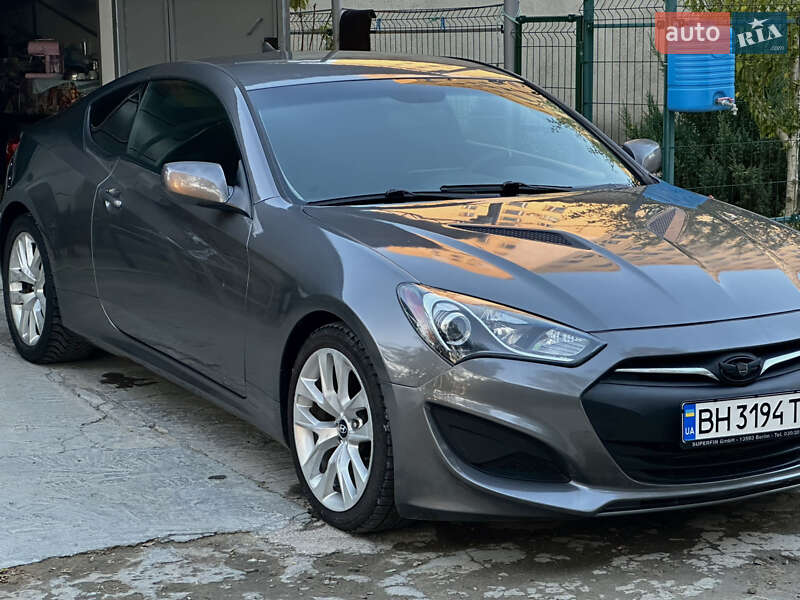 Купе Hyundai Genesis 2012 в Білгороді-Дністровському
