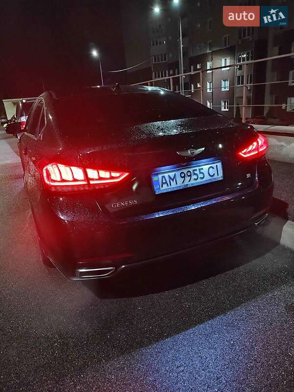 Седан Hyundai Genesis 2015 в Киеве