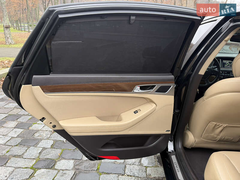 Седан Hyundai Genesis 2015 в Киеве фото 9 Седан Hyundai Genesis 2015 в Киеве