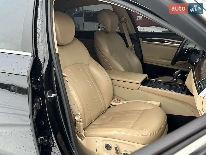 Седан Hyundai Genesis 2015 в Киеве