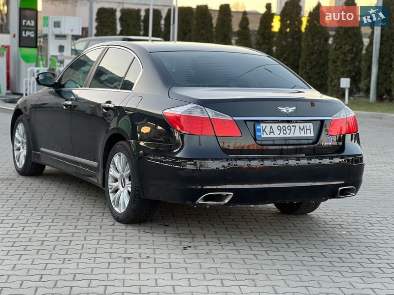 Седан Hyundai Genesis 2008 в Киеве