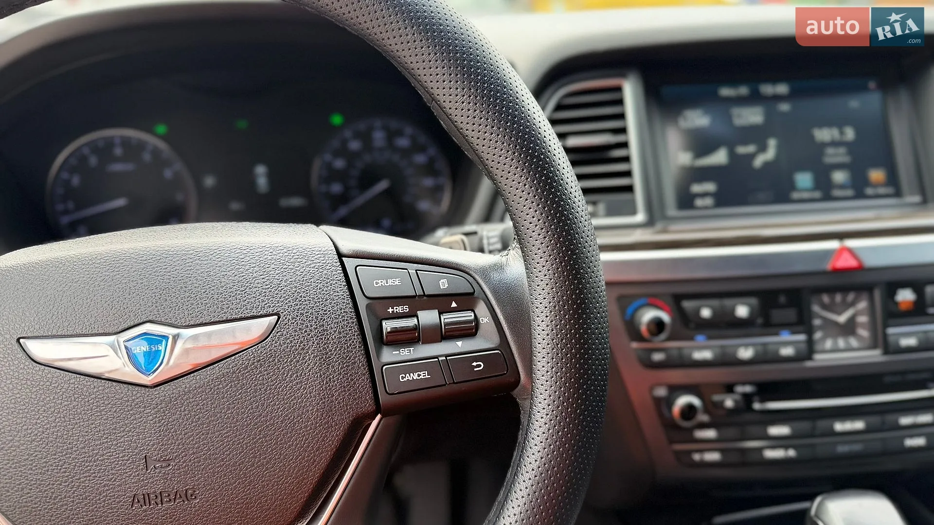 2015 Hyundai Genesis - мініатюра 30