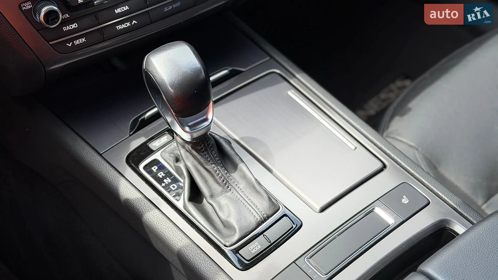 2015 Hyundai Genesis - мініатюра 33