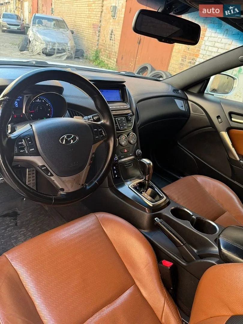 2013 Hyundai Genesis - мініатюра 11