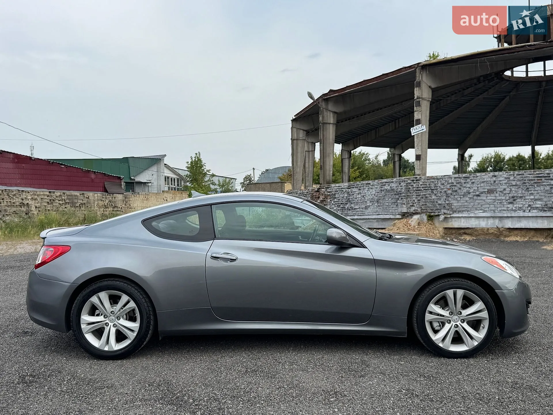 2011 Hyundai Genesis - мініатюра 22