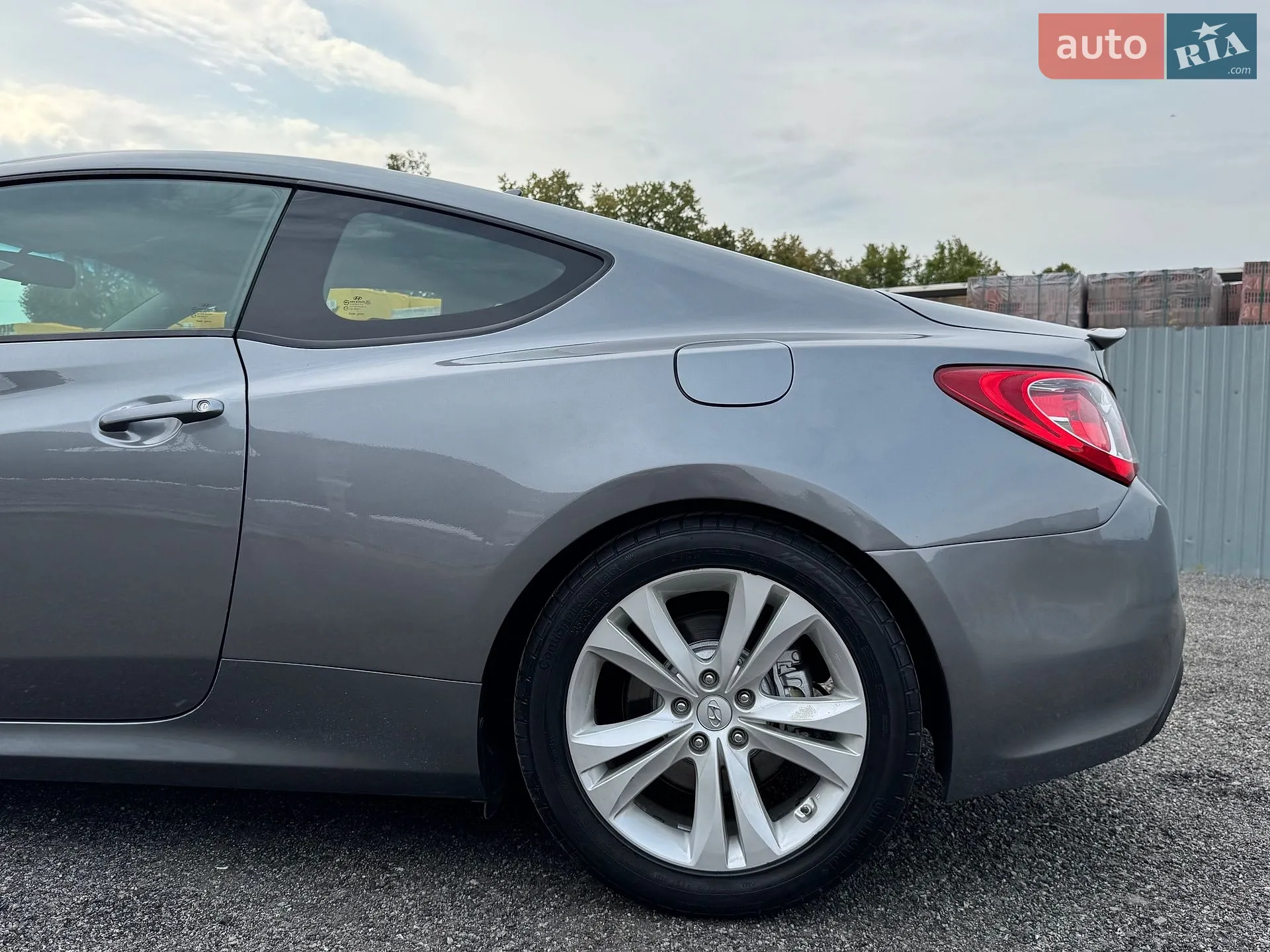 2011 Hyundai Genesis - мініатюра 37