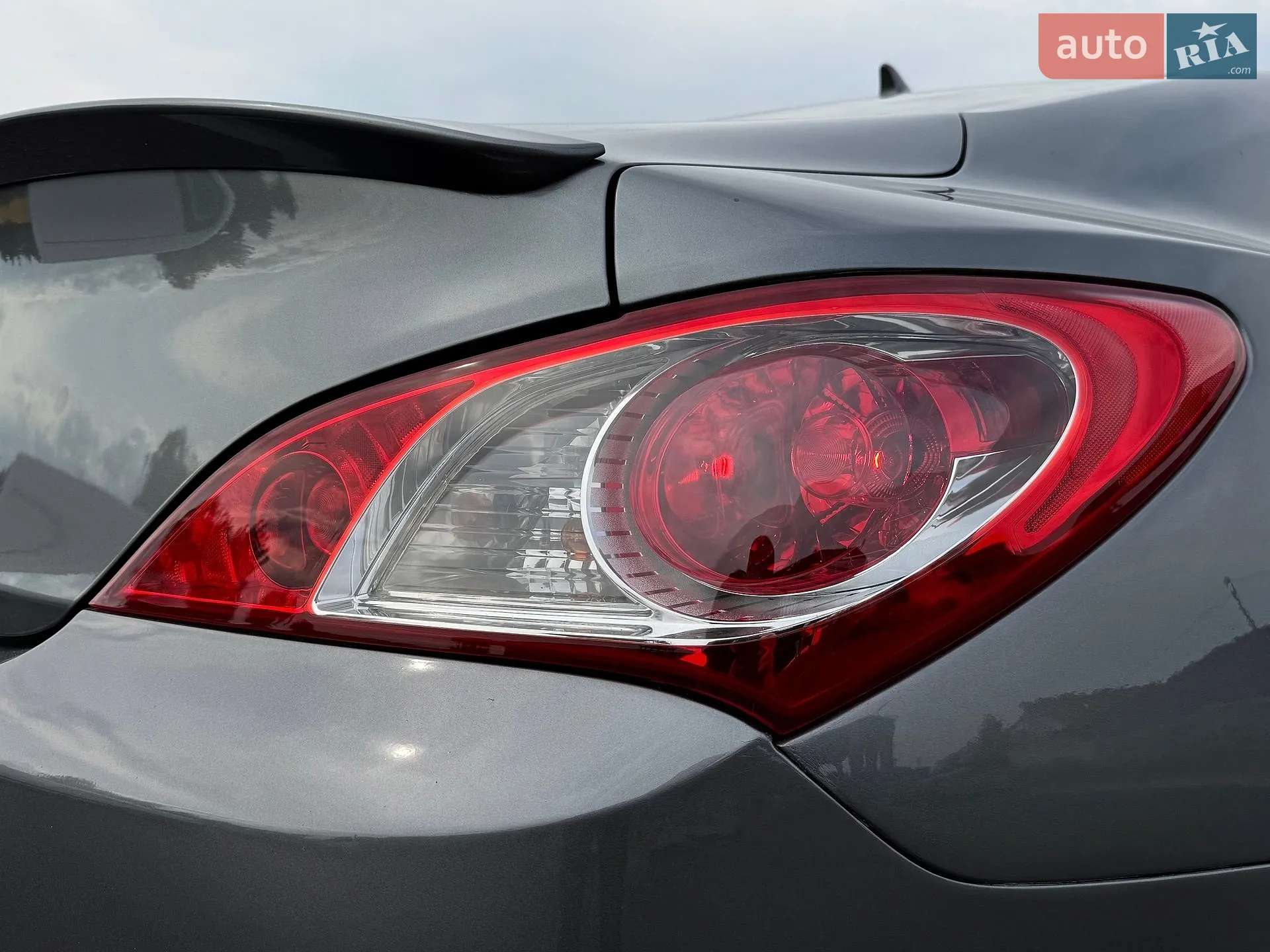 2011 Hyundai Genesis - мініатюра 28