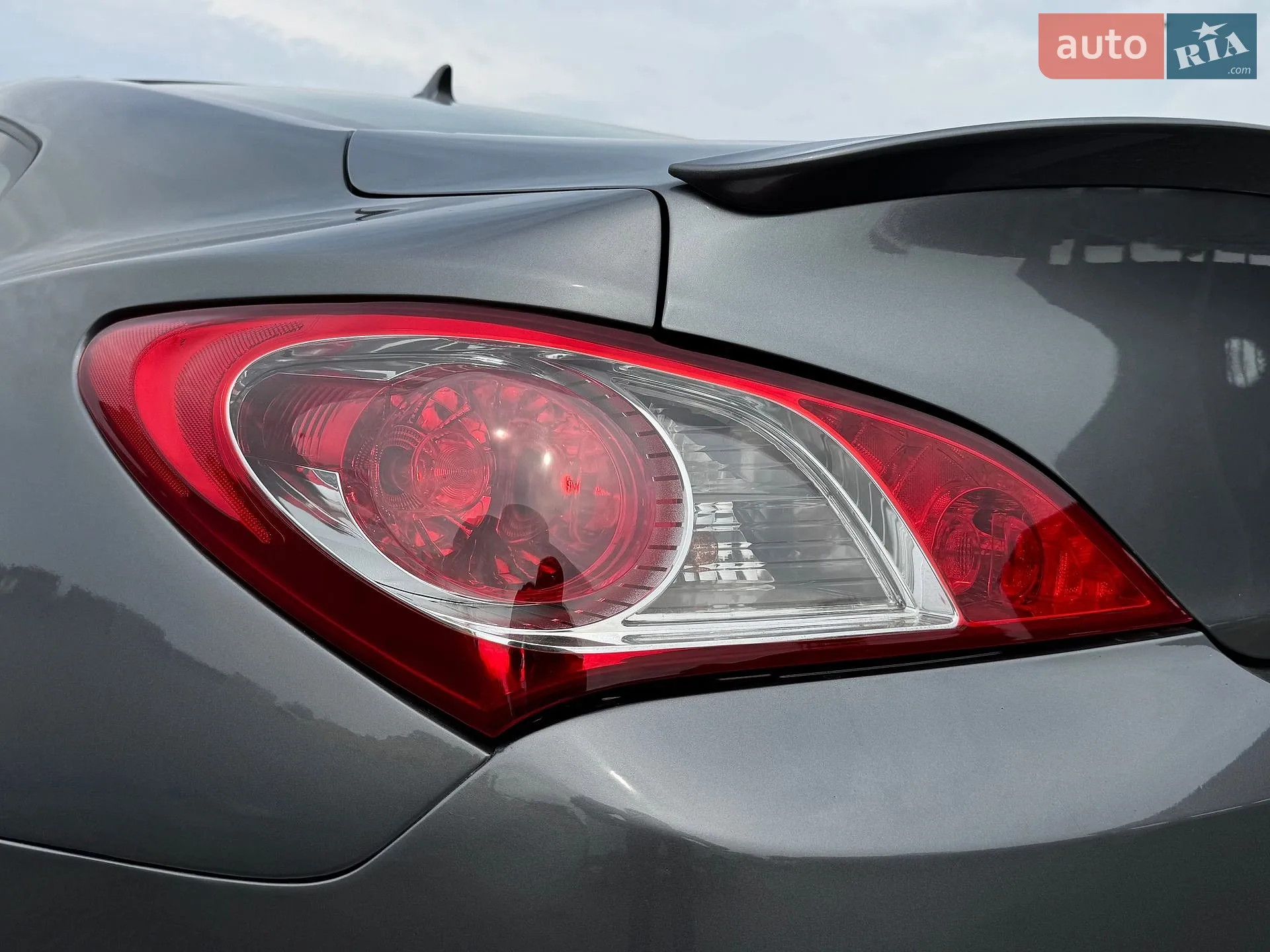 2011 Hyundai Genesis - мініатюра 30