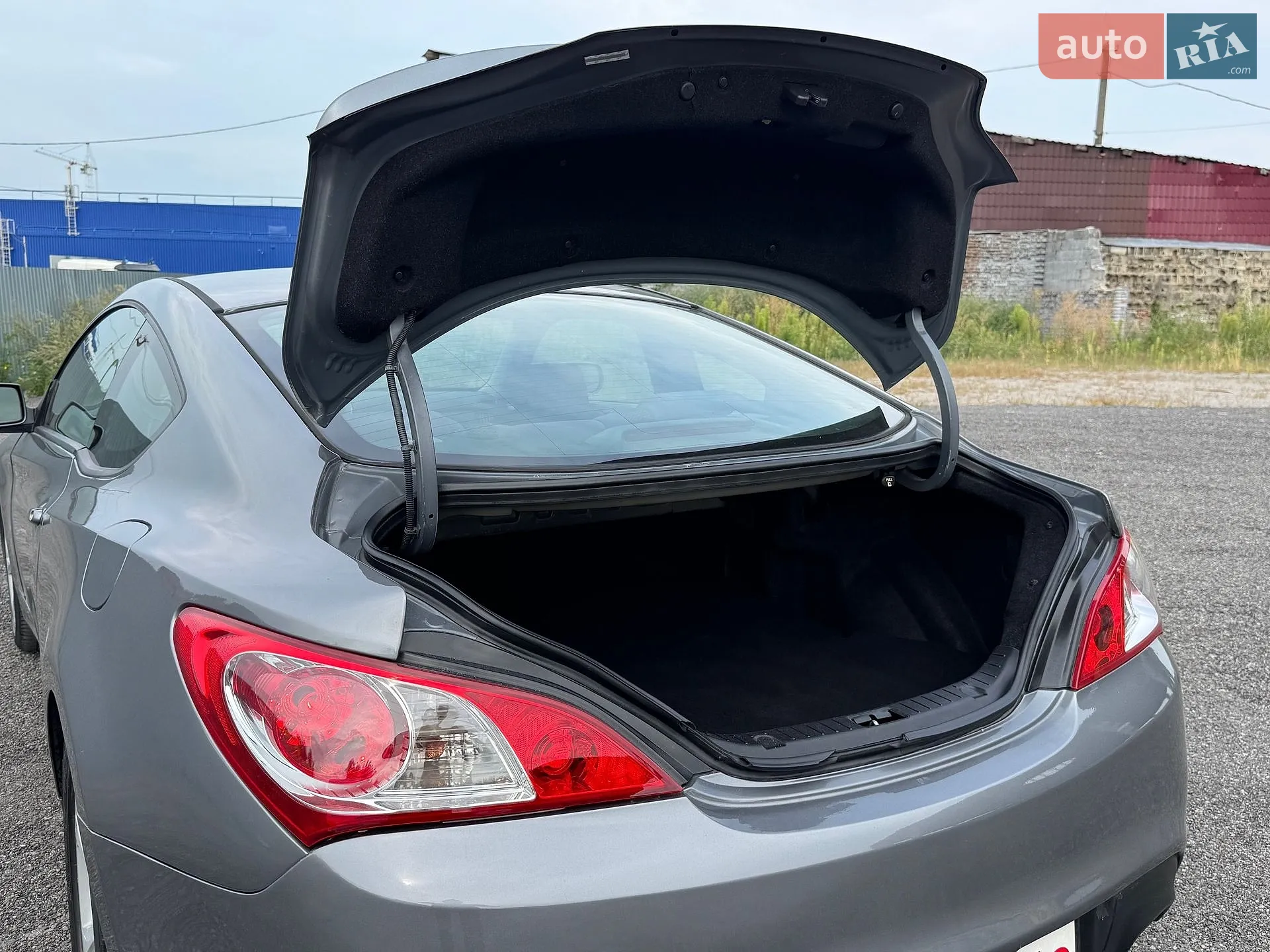 2011 Hyundai Genesis - мініатюра 39