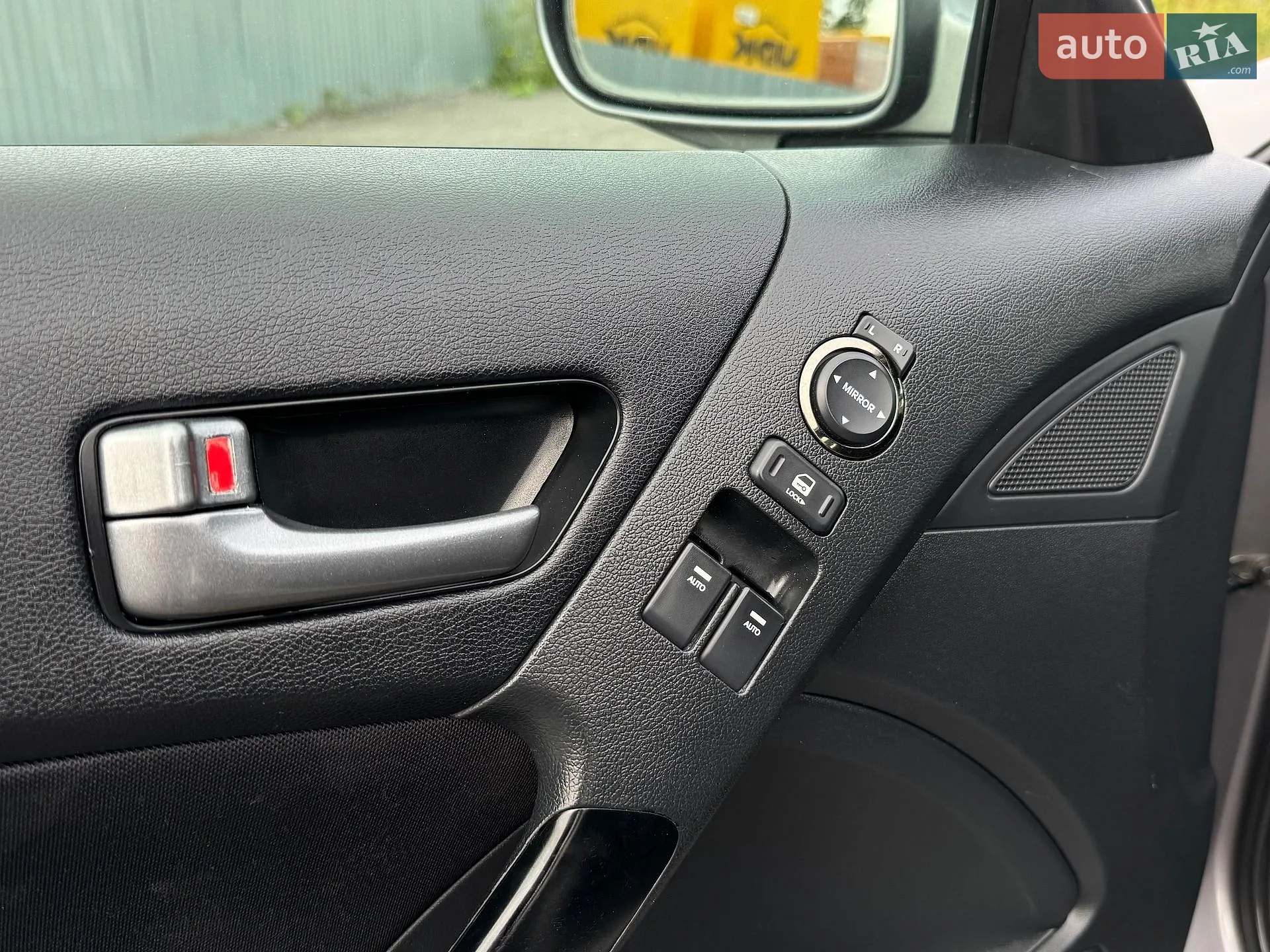 2011 Hyundai Genesis - мініатюра 41