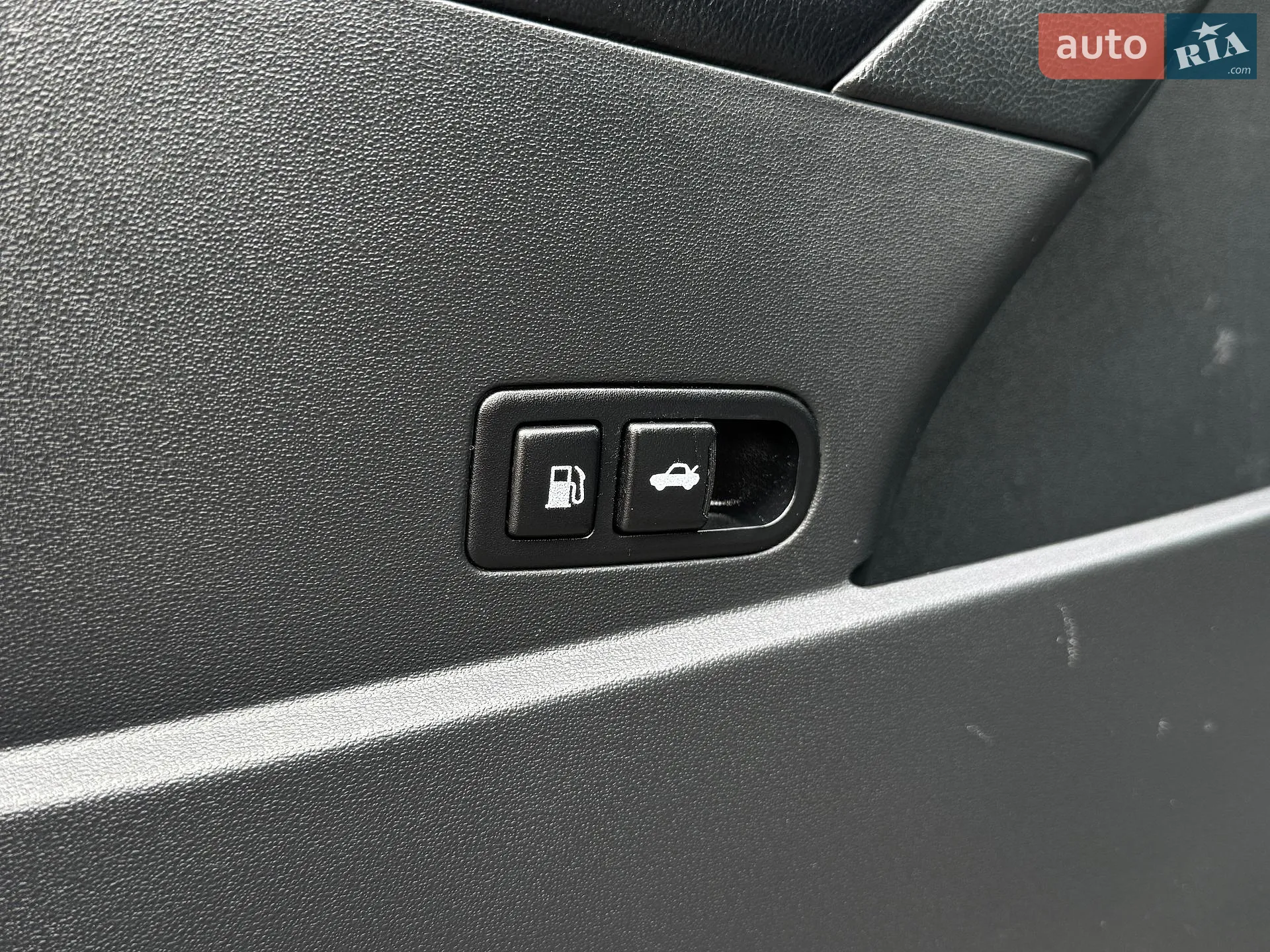 2011 Hyundai Genesis - мініатюра 42
