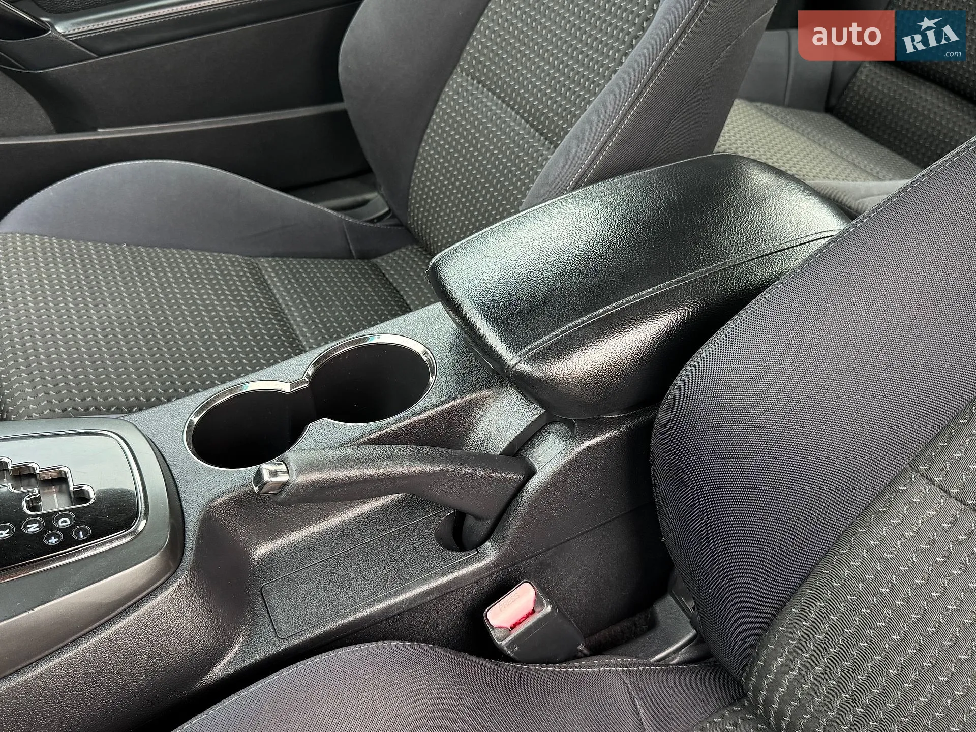 2011 Hyundai Genesis - мініатюра 46