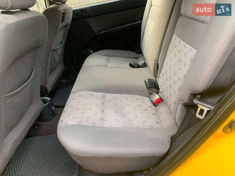 Хэтчбек Hyundai Getz 2004 в Киеве