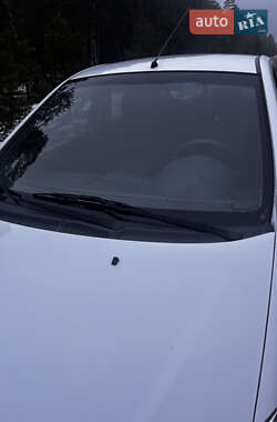 Хэтчбек Hyundai Getz 2010 в 
