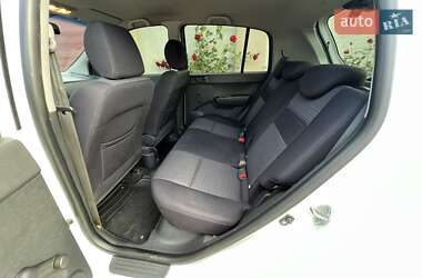 Хэтчбек Hyundai Getz 2010 в 