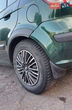 Хэтчбек Hyundai Getz 2004 в 