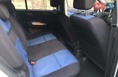 Хэтчбек Hyundai Getz 2011 в 