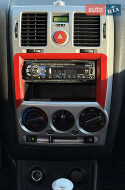Хэтчбек Hyundai Getz 2006 в 