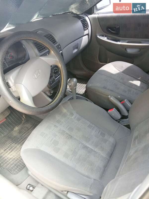 Хэтчбек Hyundai Getz 2003 в Днепре