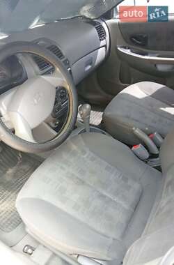 Хэтчбек Hyundai Getz 2003 в 