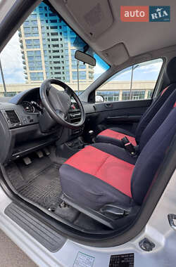 Хэтчбек Hyundai Getz 2006 в 