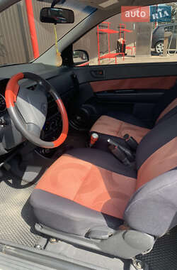 Хэтчбек Hyundai Getz 2006 в 