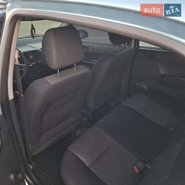 Хэтчбек Hyundai Getz 2010 в Днепре
