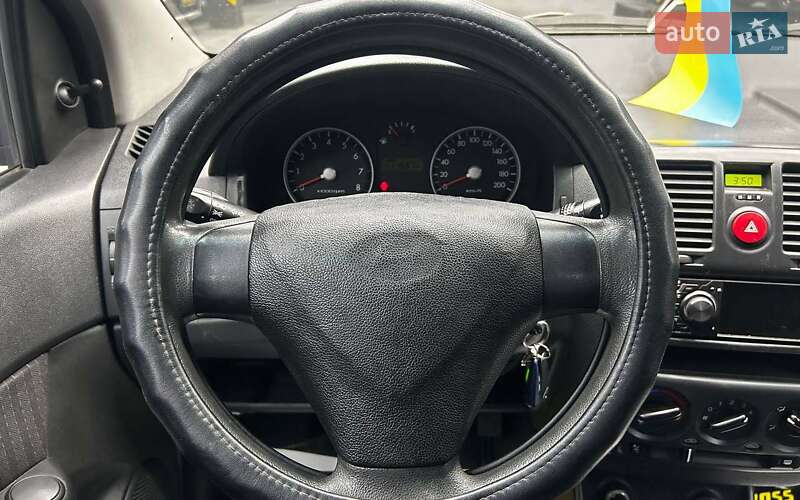 Хэтчбек Hyundai Getz 2006 в Черновцах
