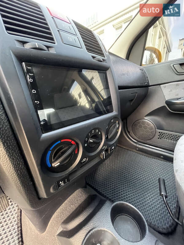 Хэтчбек Hyundai Getz 2004 в Киеве