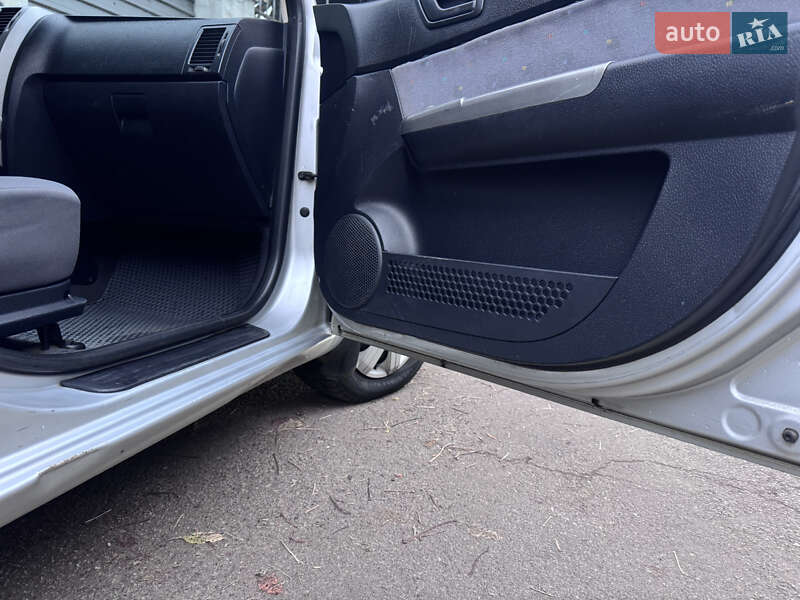 Хэтчбек Hyundai Getz 2005 в Киеве фото 4 Хэтчбек Hyundai Getz 2005 в Киеве