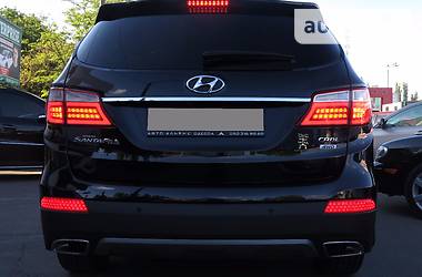Внедорожник / Кроссовер Hyundai Grand Santa Fe 2014 в Одессе
