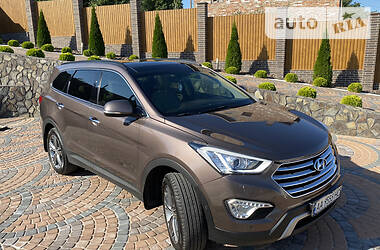 Внедорожник / Кроссовер Hyundai Grand Santa Fe 2015 в Киеве