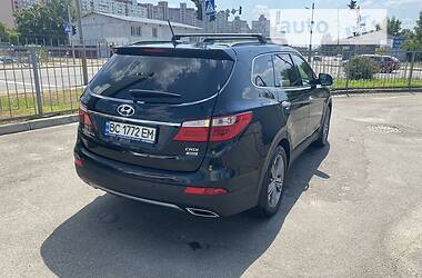 Внедорожник / Кроссовер Hyundai Grand Santa Fe 2015 в 