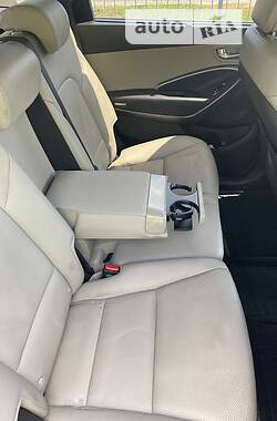 Внедорожник / Кроссовер Hyundai Grand Santa Fe 2015 в 