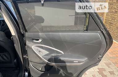 Внедорожник / Кроссовер Hyundai Grand Santa Fe 2014 в 