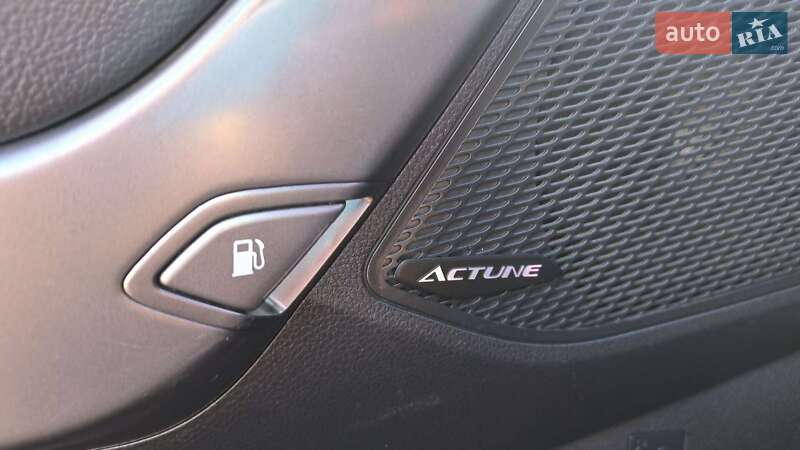 Внедорожник / Кроссовер Hyundai Grand Santa Fe 2014 в Киеве