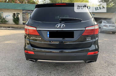 Внедорожник / Кроссовер Hyundai Grand Santa Fe 2014 в 
