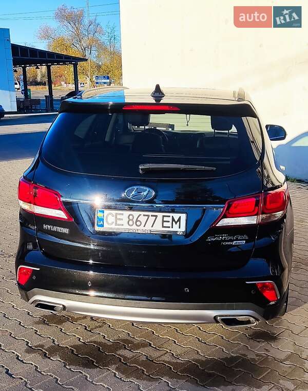 Внедорожник / Кроссовер Hyundai Grand Santa Fe 2016 в Черновцах