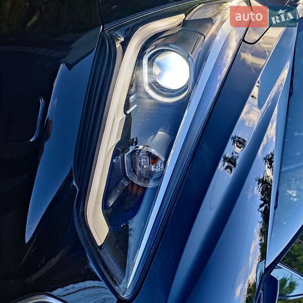 Внедорожник / Кроссовер Hyundai Grand Santa Fe 2016 в Черновцах