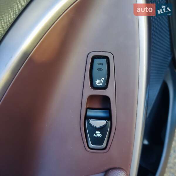 Внедорожник / Кроссовер Hyundai Grand Santa Fe 2016 в Черновцах