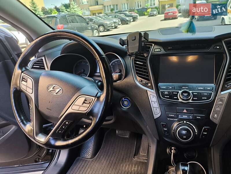 Внедорожник / Кроссовер Hyundai Grand Santa Fe 2014 в Киеве