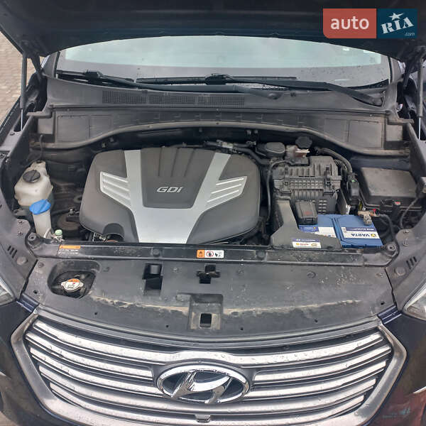 Позашляховик / Кросовер Hyundai Grand Santa Fe 2016 в Надвірній