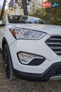 Позашляховик / Кросовер Hyundai Grand Santa Fe 2014 в Києві