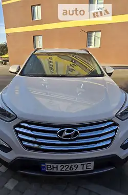 Hyundai Grand Santa Fe 2014