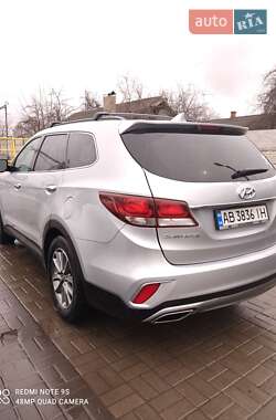 Позашляховик / Кросовер Hyundai Grand Santa Fe 2016 в 